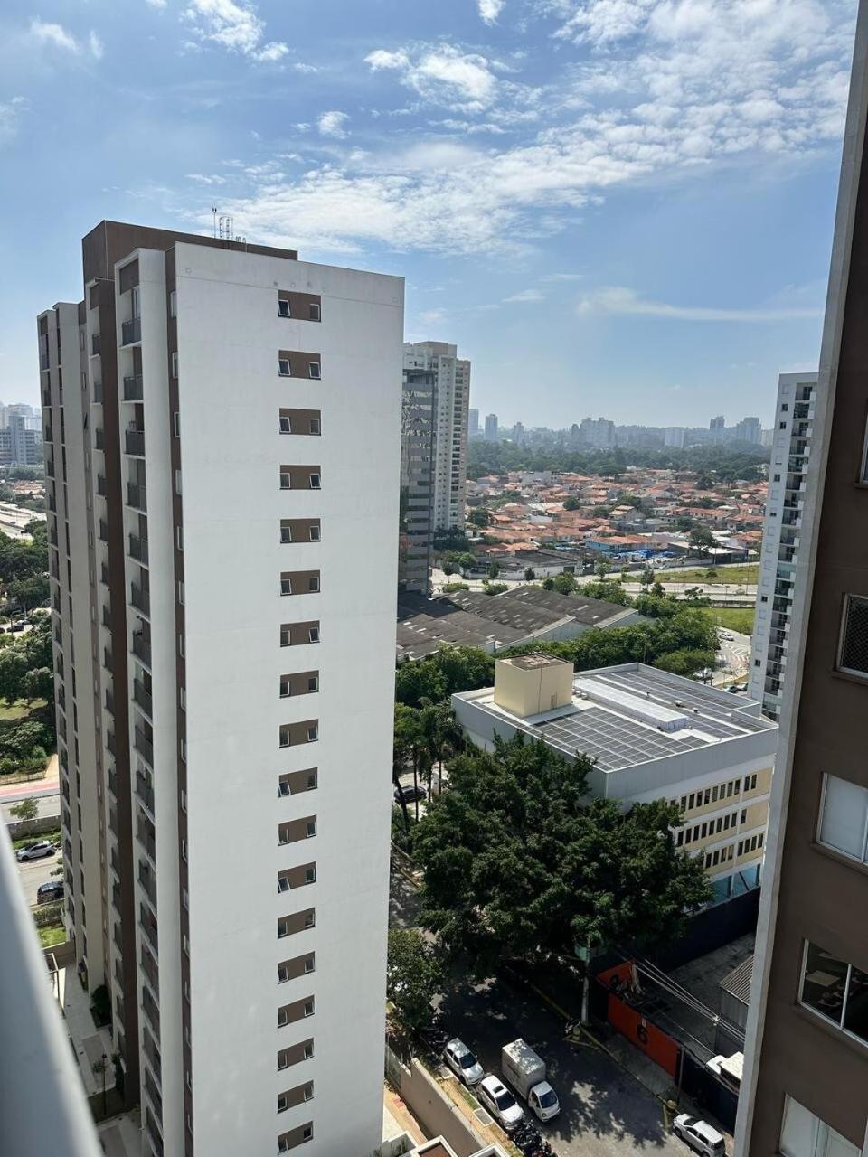 Com Varanda, Proximo Vibra E Tokio Marine *